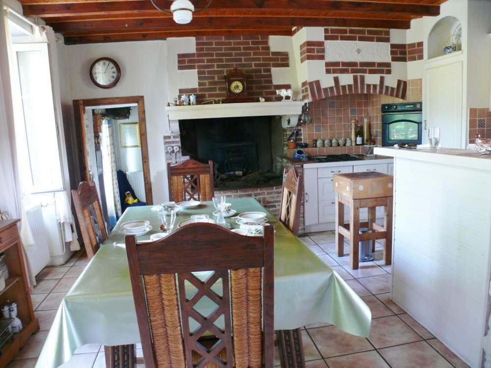 Papillons B&B - Beauty, Comfort And Peace 25 Mins From Puy Du Fou Montournais Zewnętrze zdjęcie